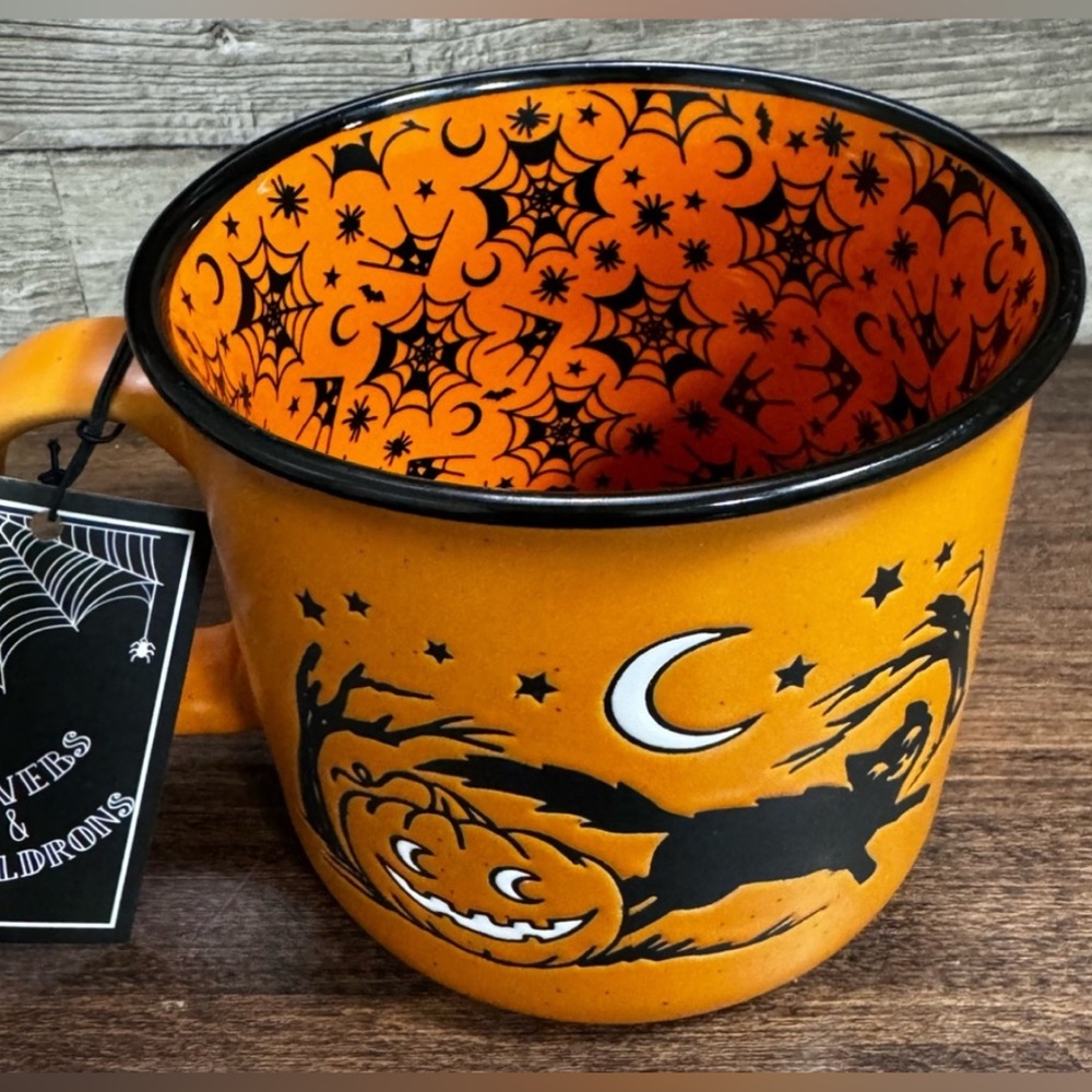 Super Cute Hand Painted PUMPKIN 🎃 & Cat 🐈‍⬛ MUG  by Cobwebs & Cauldrons - NEW - Picture 4 of 8